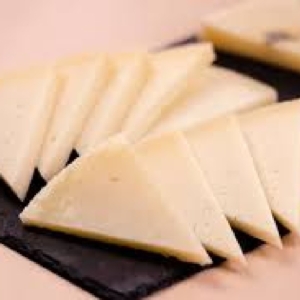 PLATO DE QUESO DE MORELLA 100g